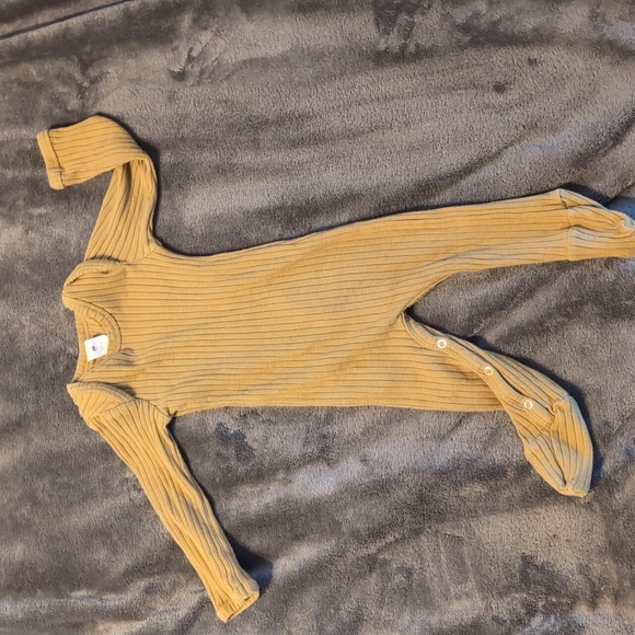 kate quinn Other - Kate Quinn Ribbed Footie